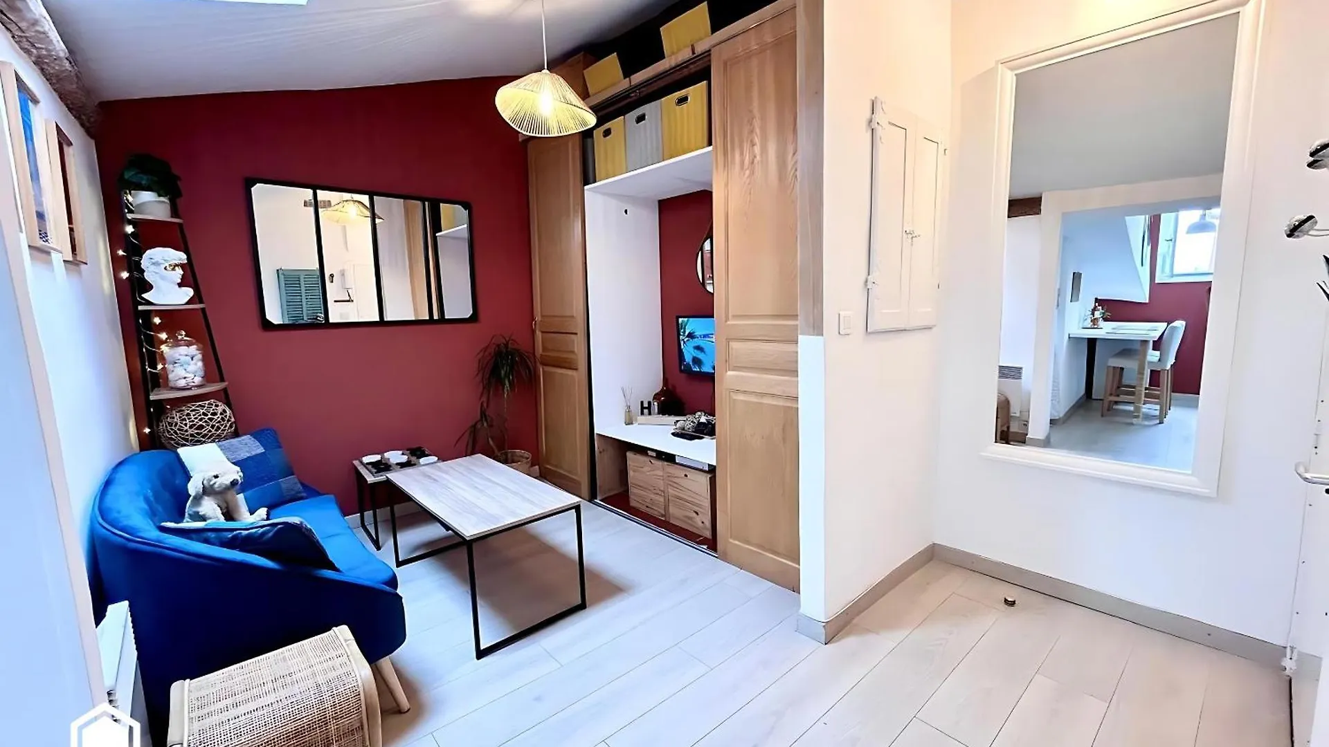 니스 Little Nest - Old Town - Breakfast - Wifi - Ac 아파트